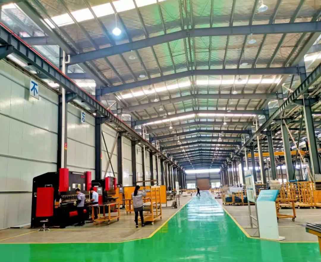 【半岛平台网页版登入-半岛online(中国)湖南生产基地】热火朝天生产忙，高质高效产精品！​